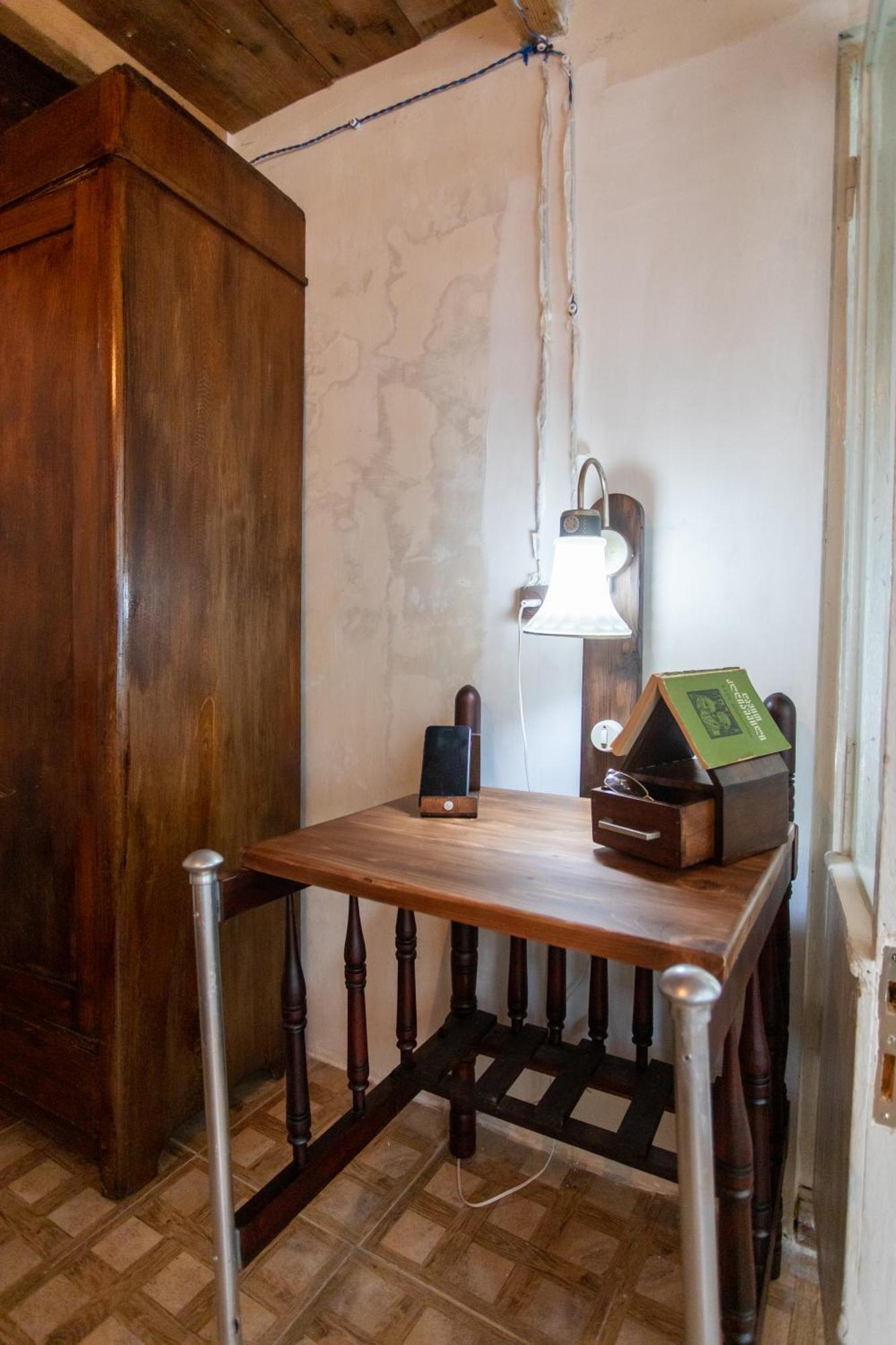 Book Hotel Koutaïssi Extérieur photo