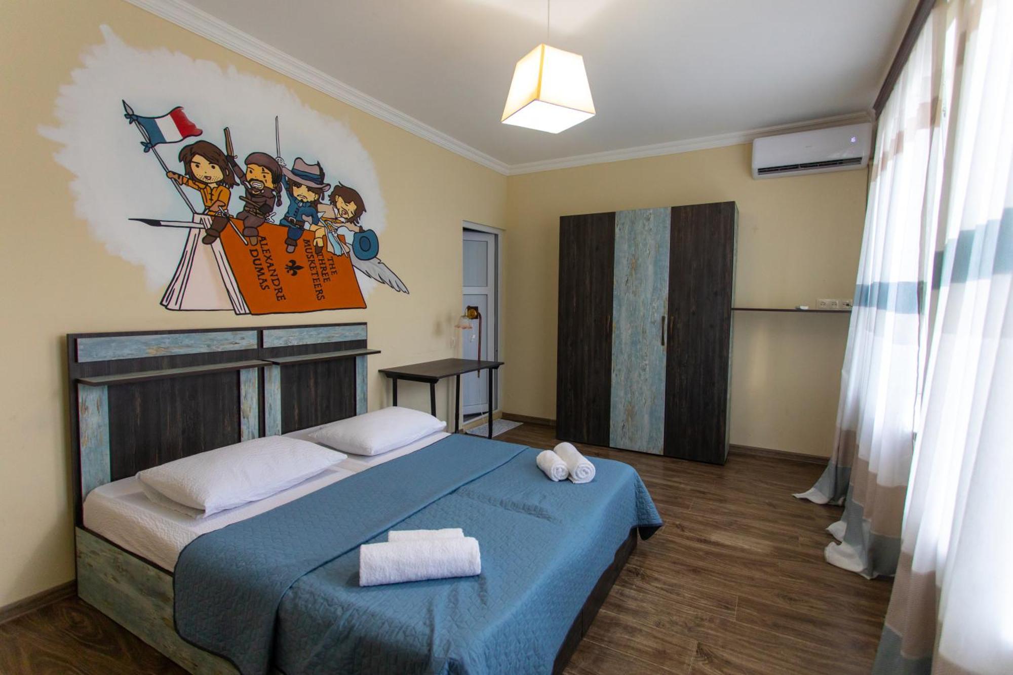 Book Hotel Koutaïssi Extérieur photo
